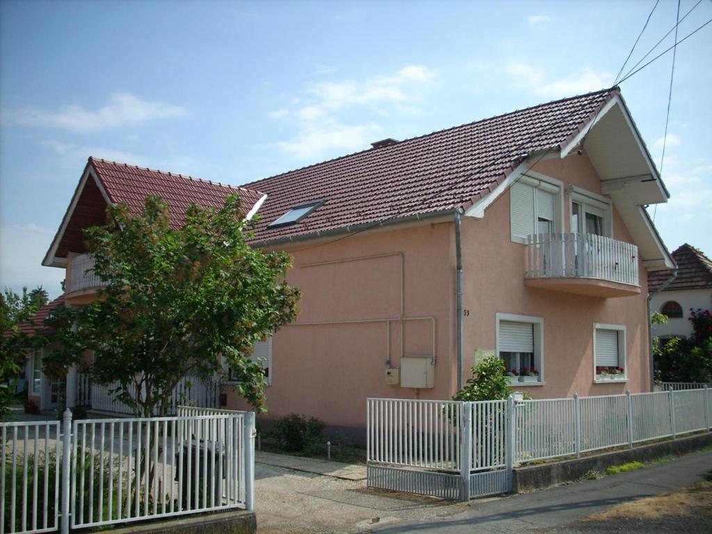 Bundics Vendeghazak Bed & Breakfast Lenti Oda fotoğraf